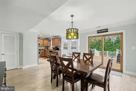 Dining - 2804 7th St, Sparrows Point, MD 21219 photo 2 of 4