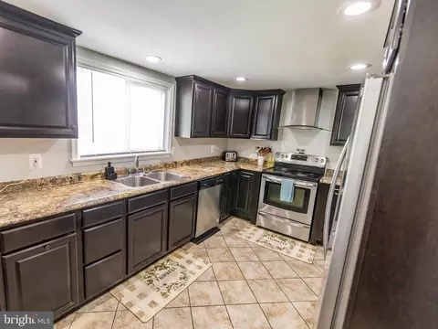 Kitchen - 8222 Cornwall Rd, Dundalk, MD 21222 photo 2 of 3