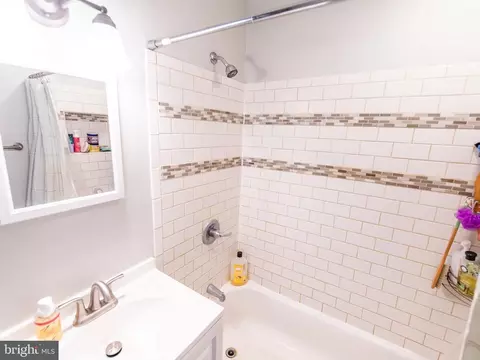 Bath - 8222 Cornwall Rd, Dundalk, MD 21222 photo 2 of 4