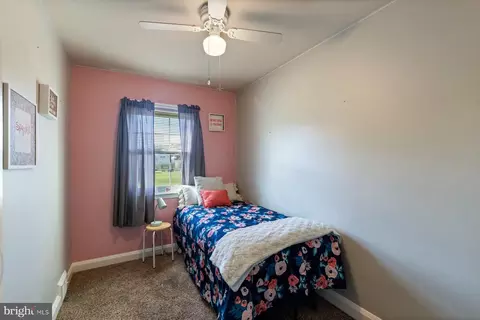 Bedroom - 1014 Elm Rd, Halethorpe, MD 21227 photo 4 of 4