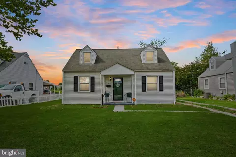 Exterior - 3412 Sollers Point Rd, Dundalk, MD 21222 photo 2 of 8
