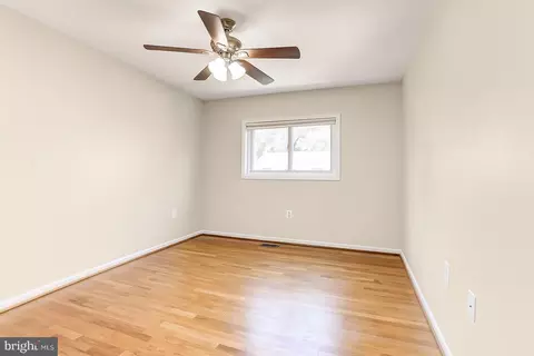 Bedroom - 107 Windblown Ct, Baltimore, MD 21209 photo 5 of 6