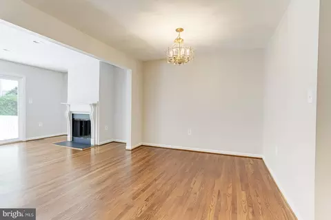 Living - 107 Windblown Ct, Baltimore, MD 21209 photo 2 of 6