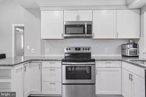 1111 Cord St, Middle River, MD 21220 photo 10