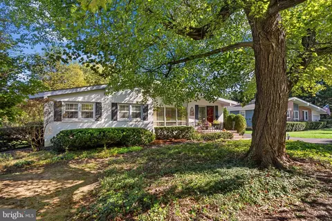 924 Cromwell Bridge Rd, Towson, MD 21286
