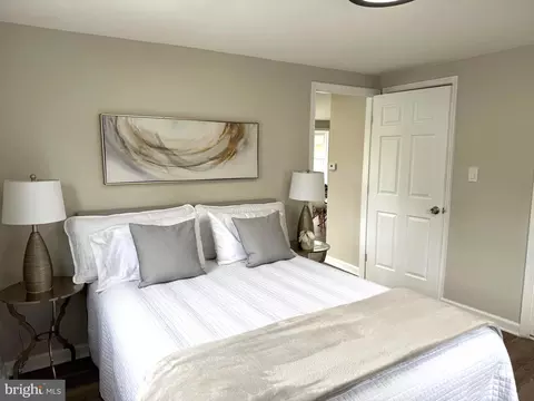 Bedroom - 7 Centre Ave, Dundalk, MD 21222 photo 3 of 3