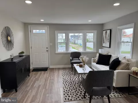 Living - 7 Centre Ave, Dundalk, MD 21222 photo 1 of 1