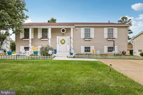 6768 Real Princess Ln, Gwynn Oak, MD 21207