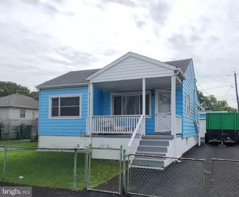 11 Honeycomb Rd, Middle River, MD 21220