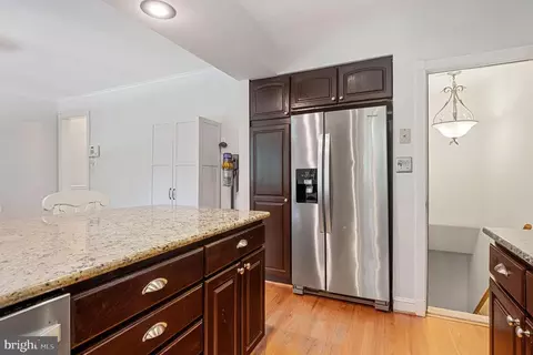 Kitchen - 27 Murray Hill Cir, Baltimore, MD 21212 photo 5 of 5