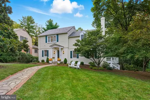Exterior - 27 Murray Hill Cir, Baltimore, MD 21212 photo 3 of 19