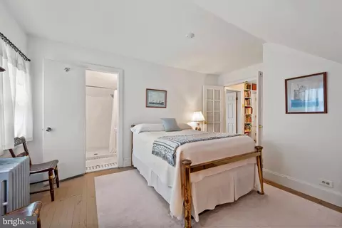 Bedroom - 706 Murdock Rd, Baltimore, MD 21212 photo 4 of 8