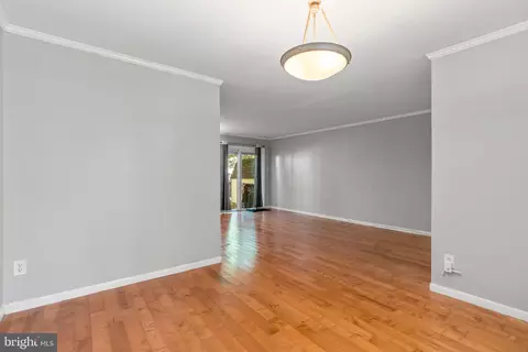 Living - 34 Kettle #8-3F, Windsor Mill, MD 21244 photo 6 of 8