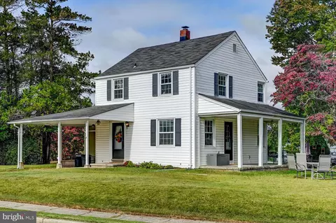 2636 Spring Rd, Parkville, MD 21234