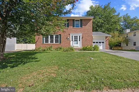 209 Bentley Hill Dr, Reisterstown, MD 21136