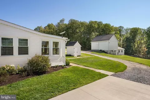 Exterior - 16357 Trenton Rd, Upperco, MD 21155 photo 9 of 16