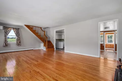 Living - 16357 Trenton Rd, Upperco, MD 21155 photo 3 of 6
