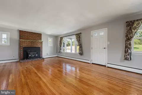 Living - 16357 Trenton Rd, Upperco, MD 21155 photo 6 of 6