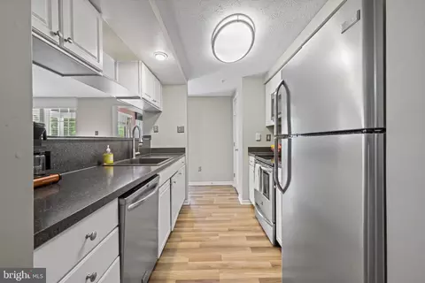 3113 Katewood Ct #3113, Baltimore, MD 21209 photo 8