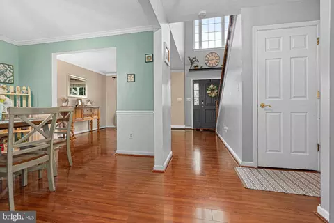Entry Way - 4635 Greencove Cir, Sparrows Point, MD 21219 photo 4 of 11