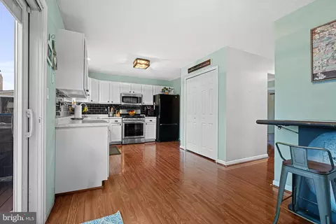 Kitchen - 4635 Greencove Cir, Sparrows Point, MD 21219 photo 1 of 2