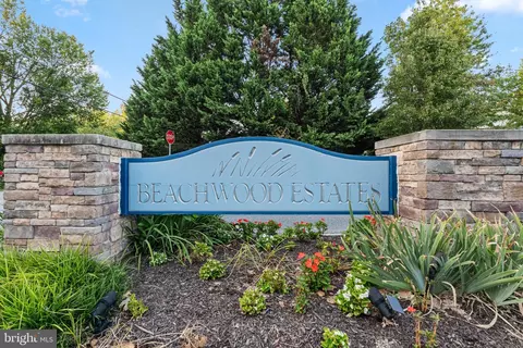 View/Area - 4635 Greencove Cir, Sparrows Point, MD 21219 photo 5 of 7