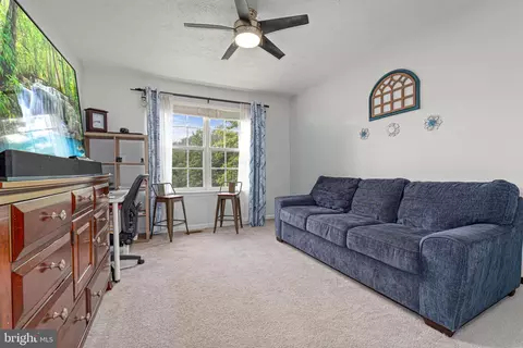 Bedroom - 4635 Greencove Cir, Sparrows Point, MD 21219 photo 1 of 7
