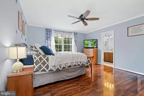 Bedroom - 4635 Greencove Cir, Sparrows Point, MD 21219 photo 3 of 7