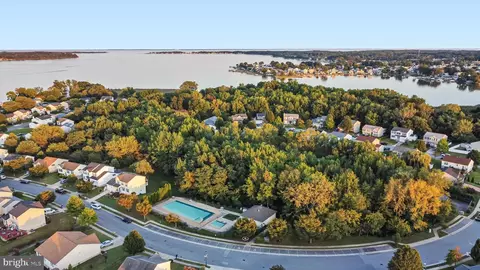 View/Area - 4635 Greencove Cir, Sparrows Point, MD 21219 photo 2 of 7