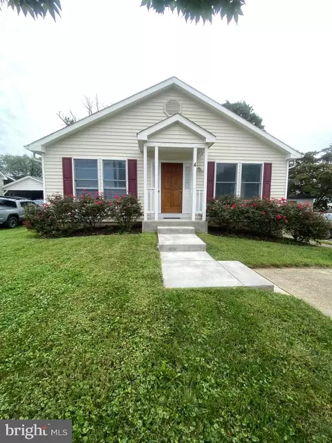 4 Wolf Ave, Reisterstown, MD 21136