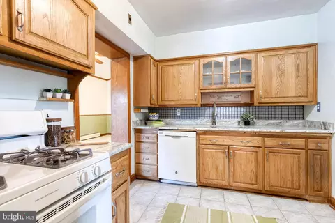 Kitchen - 724 Murdock Rd, Baltimore, MD 21212 photo 2 of 4