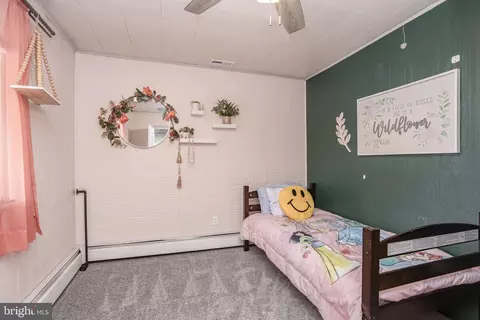Bedroom - 33 Honeycomb Rd, Middle River, MD 21220 photo 3 of 3