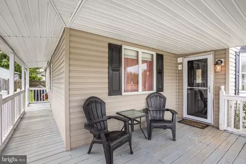 Exterior - 33 Honeycomb Rd, Middle River, MD 21220 photo 1 of 4