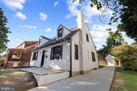 Exterior - 514 Dunkirk Rd, Baltimore, MD 21212 photo 2 of 6