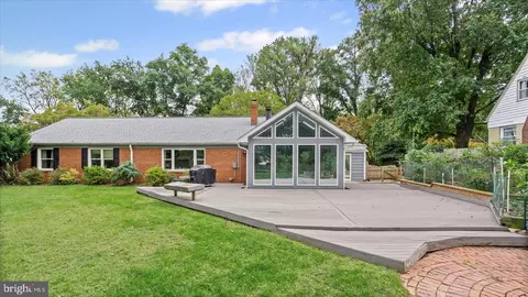 Exterior - 514 Hampton Ln, Towson, MD 21286 photo 7 of 8
