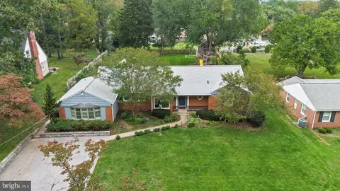 View/Area - 514 Hampton Ln, Towson, MD 21286 photo 5 of 7
