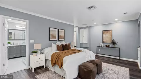 Bedroom - 514 Hampton Ln, Towson, MD 21286 photo 2 of 6