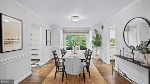 Dining - 514 Hampton Ln, Towson, MD 21286 photo 1 of 2