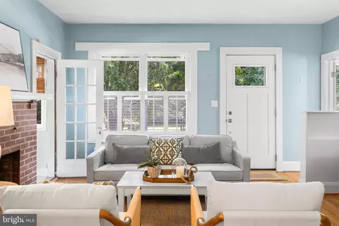 Entry Way - 532 Overbrook Rd, Baltimore, MD 21212 photo 1 of 6
