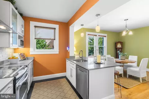 Kitchen - 532 Overbrook Rd, Baltimore, MD 21212 photo 2 of 3