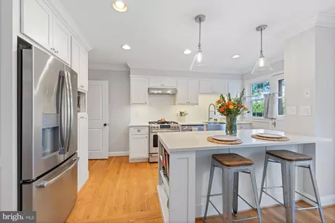 Kitchen - 7420 Stanmore Ct, Baltimore, MD 21212 photo 3 of 4