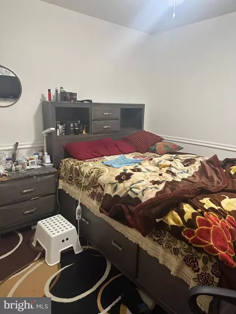 Bedroom - 3930 Benson Ave, Baltimore, MD 21229 photo 4 of 5