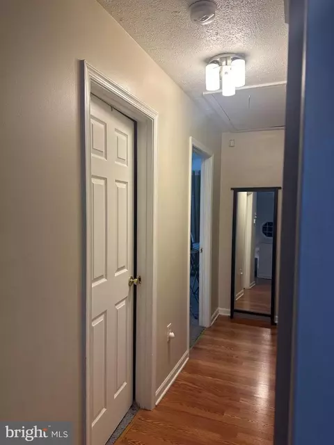 Entry Way - 3930 Benson Ave, Baltimore, MD 21229 photo 4 of 4