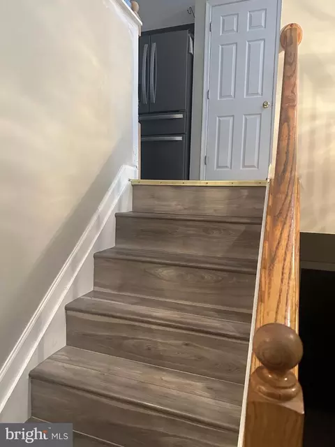 Entry Way - 3930 Benson Ave, Baltimore, MD 21229 photo 2 of 4