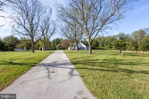1929 Stockton Rd, Phoenix, MD 21131