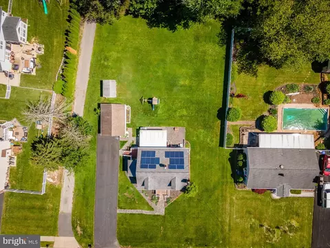 View/Area - 11721 Hamilton Pl, White Marsh, MD 21162 photo 2 of 2