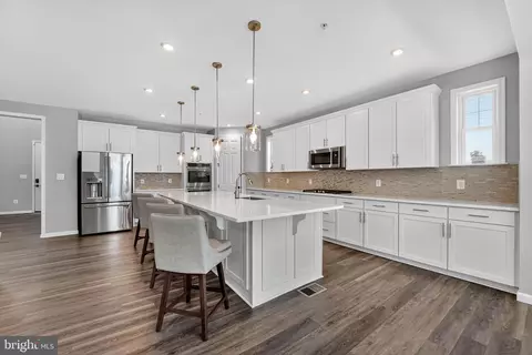 39 Legacy Dr, Owings Mills, MD 21117