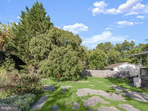 Exterior - 7536 Marks Ave, Nottingham, MD 21236 photo 3 of 4