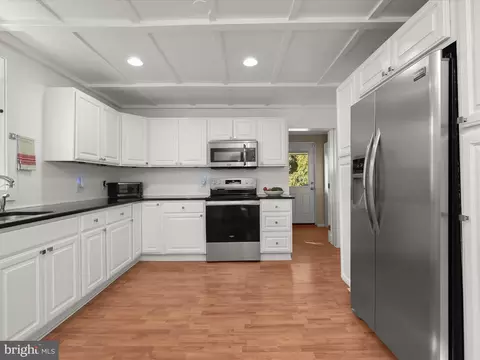 Kitchen - 7536 Marks Ave, Nottingham, MD 21236 photo 1 of 2