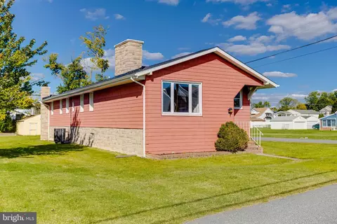 7540 Bay Front Rd, Sparrows Point, MD 21219 photo 2